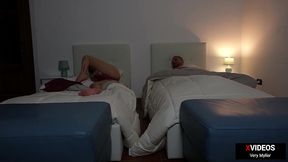 la mia amica vicina di stanza lo vuole davvero nel culo - very myller - italiano