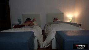 la mia amica vicina di stanza lo vuole davvero nel culo - very myller - italiano
