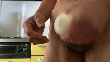ムラムラが抑え切れずにオナホでオナニー射精自慰行為した