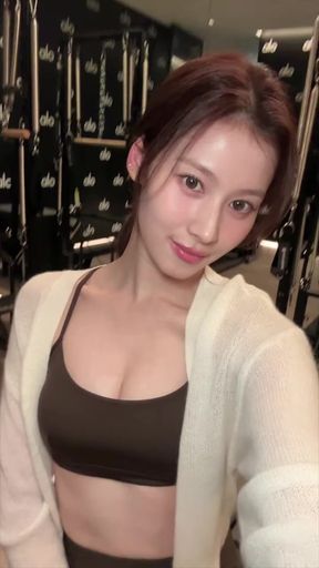 TWICE - Sana