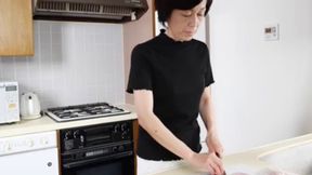 Miyako Hori's Stunning Presence Adds Glamour to Her Household Role