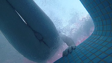 Amateur pale skin redhead guy with hot smooth bum caught playing underwater in a public jacuzzi with a twink and then exposing his hairless ass alone - FULL VERSION