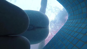 Amateur pale skin redhead guy with hot smooth bum caught playing underwater in a public jacuzzi with a twink and then exposing his hairless ass alone - FULL VERSION