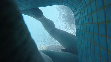 Amateur pale skin redhead guy with hot smooth bum caught playing underwater in a public jacuzzi with a twink and then exposing his hairless ass alone - FULL VERSION
