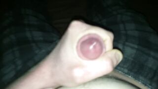 Amateur dude jerks off his tiny pecker and takes a huge load on his stomach
