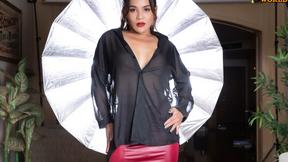 ”FRANKS TGIRLWORLD - Angie Wants To Share Her Pleasure”