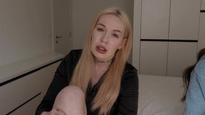 oops... step son accidentally cum in step mom after fucked her in shared bed at night in hotel room with flexy lover