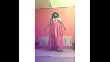 baile desnuda en perlas