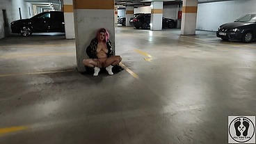 PUBLIC EXHIBITIONISM AT SHOPPING MALL BJ FUCK CUM WALK FILM
