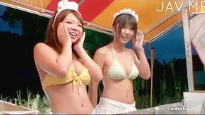 Thats a raunchy waitress to fuck