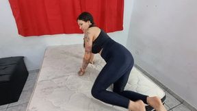 Delicious Pawg Brunette Farting and Releasing Water from Her Tasty Ass by Kween Cam Full HD