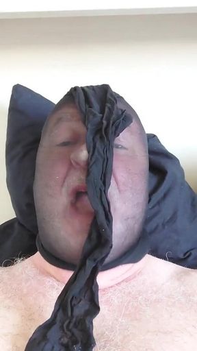 Carmen Nylonjunge Makes Grims in Nylon Mask