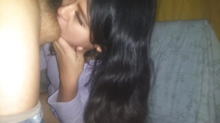 Cô gái Latinh nghiệp dư với vòng ba khủng bị "thịt" âm đạo chật hẹp từ góc nhìn POV trước khi bị xuất tinh vào hậu môn.