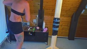 Geständnisse aus einer diebischen Putzfrau herausgekitzelt