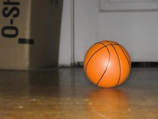 A Guy in Heels - Dominating a Basketball Planet in Louboutin So Kates