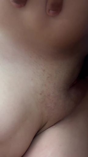 Culona Cachonda Hermanastra Me Dice Que Se Pone Cachonda De Verme Asi Que Decido Complacerla Metiendo Mi Enorme Y Rica Verga.