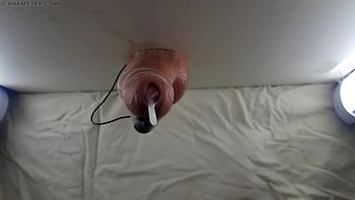 Timonrdd cums powerfully without the use of hands from a small vibrator