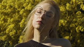 Sexy BFF&rsquo_s Nat Portnoy and Alyssia Kent Share a Thick Cock at Mountain Cabin Retreat GP2054