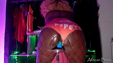 Popeye's Cashier turn Pornstar - Ebony slut Riding Fuck machine