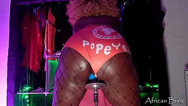 Popeye's Cashier turn Pornstar - Ebony slut Riding Fuck machine