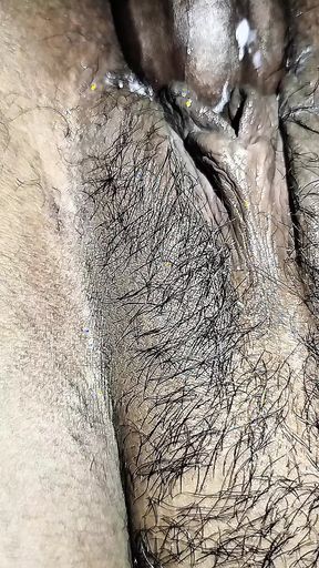 ANAL SEX IN THE bedroom AND EXTREME CUMSHOT IN A YOUNG Deshi women HOLE