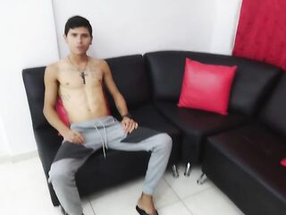 ME FOLLO A MI CUÑADO AL INSTANTE EN QUE MI HERMANASTRA SE VA