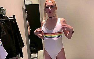 Sucked off a translady in a dress room