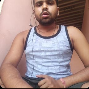 Watching hot&#039;n sexy fucking video with high volume