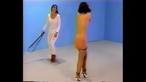 BDSM Spanking Julia 2bella frusta