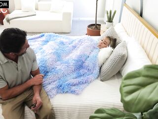 SPYFAM Stepdad Makes Stepdaughter's Vagina His Screw Toy - Amber Moore