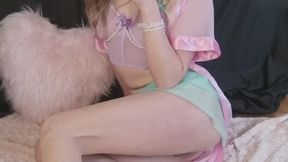 Chainsmoking, Dessous and Heels