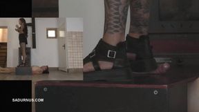 Mistress Cleo gives CBT to slave Picture in picture mp4