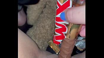 CAPPUCCINO COFFEE&amp_TWIX CHOCOLATE IN MY 18-YEARS-OLD VIRGIN PINK TIGHT PUSSY-KINKY FOOD FETISH LONG PORN-GIRL MASTURBATE&amp_MOAN-BEST SAUDI AMATEUR-ARABIAN SNOWWHITE-LOS ANGELES-WANTS BBC USA