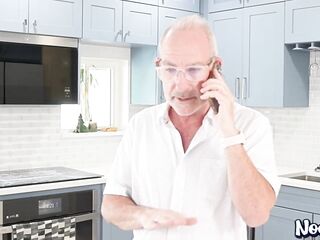 DILF ON DUTY! Mature Chap Screws Teen (eighteen ) Lola Valentine