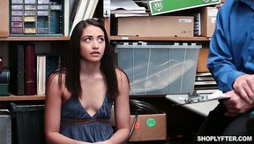 Butthole of lusty suspected gal Avi Love gets properly punished by cop