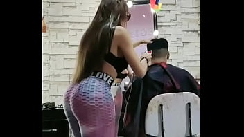 FINAL FELIZ EN ESTETICA SEXUAL CON LA ESTILISTA MIENTRAS NOS SENTIMOS MUY EXCITADOS