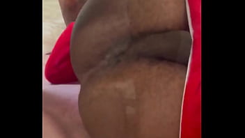 O NOVINHO TEM O CUZINHO BEM APERTADO