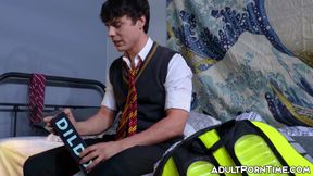 Aroused studs Asher Day and Harley Xavier dildo drill their butts