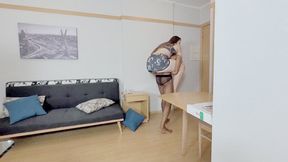 Suffering while carrying Isabelita's heavy bottom - CLIP 3