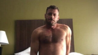 минет, мастурбация, кончать, платье, мышцы – большой член тощий трансвестит геи трахаются в жопу