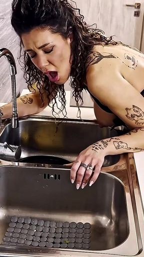 Effe Gets Her Ass Fucked While Washing Dishes in Lingerie and Heels...