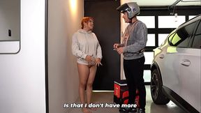 Miss, could you rate my service with 5 stars? - Delivery guy ends up fucking an unknown customer