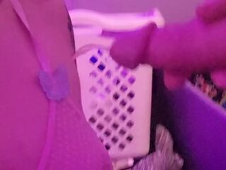 ????????Wishabella's Sensually Juicy first Golden Shower????????