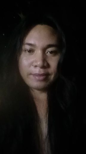 The queen is still waiting for her man, so this month he will be next to the queen