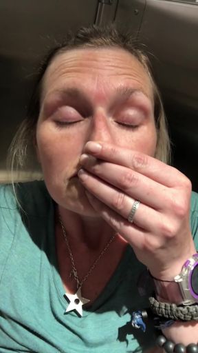 Finger fucking my tight ass &amp; pussy play leaves my fingers smelling fucking glorious!   Clip 2