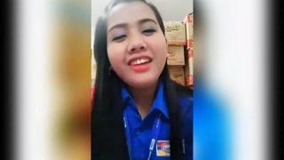 Karyawan Indomaret Live diGudang