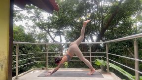 hot girl nikatsu does yoga with you