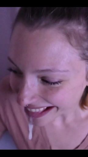 Miss Dizzum sucking