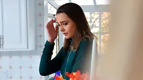 Thanksgiving dinner gets wild when the turkey burns and stepmom ties up her bratty stepdaughter on table