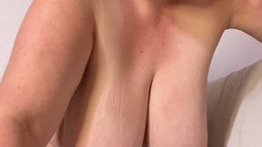 Sexy Busty BBW MILF Swings Tits
